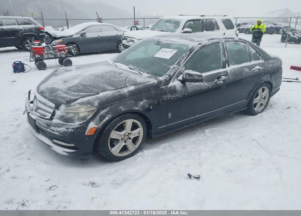 2011 MERCEDES-BENZ C 300 LUXURY 4MATIC/SPORT 4MATIC VIN: WDDGF8BB9BR143107