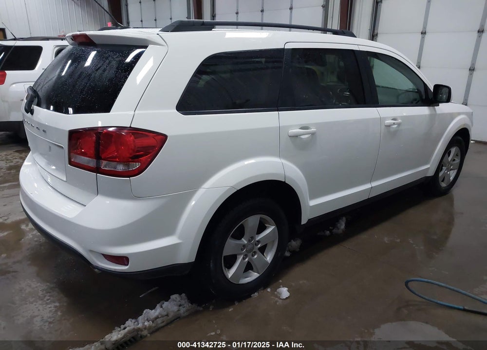 2011 DODGE JOURNEY VIN: 3D4PH1FG6BT542889