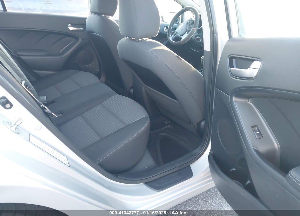 2017 KIA FORTE LX VIN: 3KPFL4A73HE014353