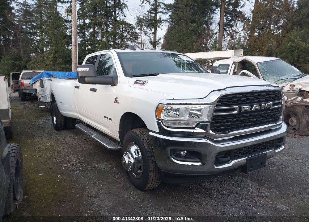 2024 RAM 3500 BIG HORN  4X4 8' BOX VIN: 3C63RRHL2RG289579