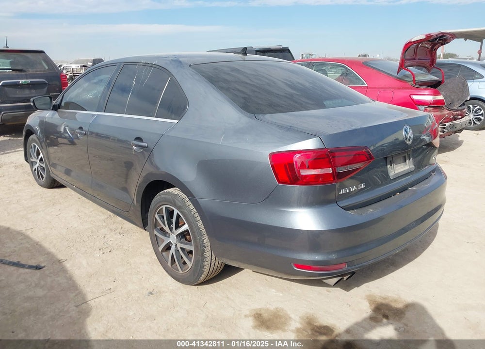 2018 VOLKSWAGEN JETTA VIN: 3VWDB7AJ7JM232893