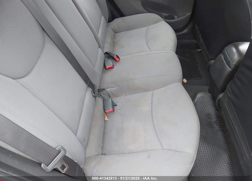 2014 HYUNDAI ELANTRA VIN: 5NPDH4AE3EH534423