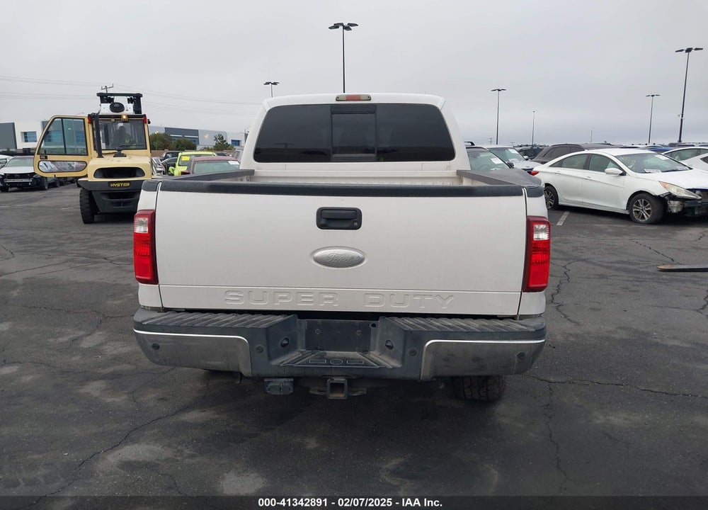 2011 FORD F-250 LARIAT VIN: 1FT7W2BT1BEC74961