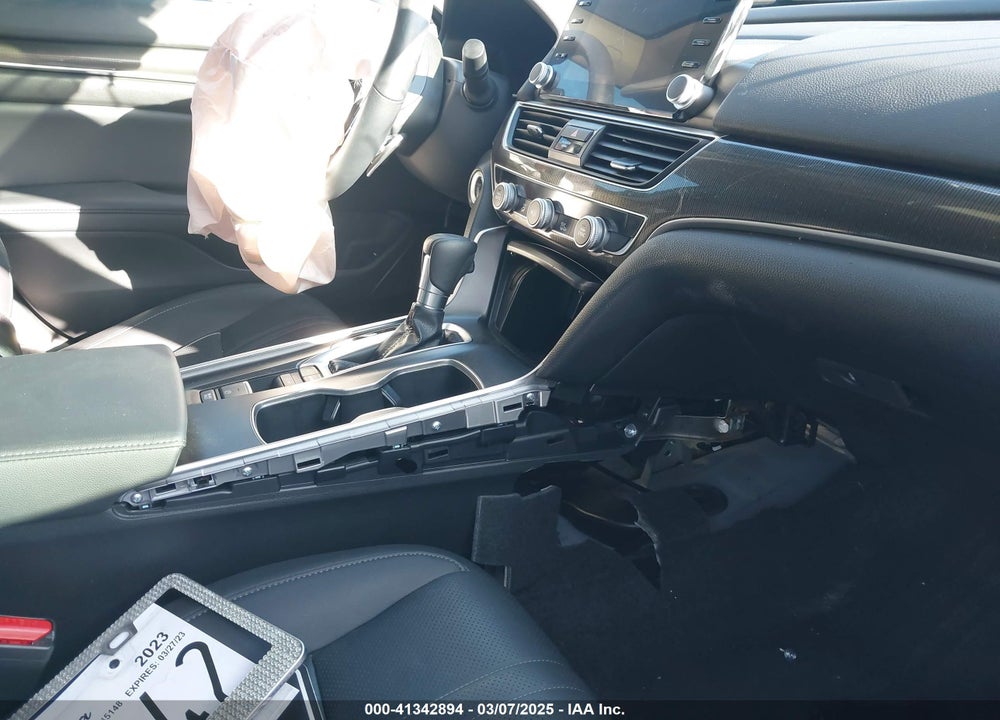 2022 HONDA ACCORD VIN: 1HGCV1F40NA115148