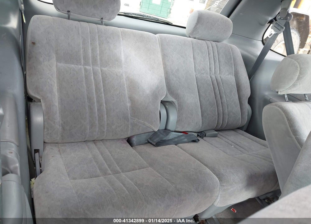 2000 TOYOTA SIENNA LE VIN: 4T3ZF13C7YU275695