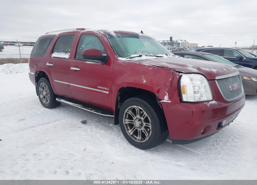2011 GMC YUKON DENALI VIN: 1GKS2EEF2BR214696