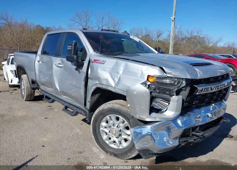 2022 CHEVROLET SILVERADO 2500HD 4WD STANDARD BED LT VIN: 1GC4YNEY1NF331681