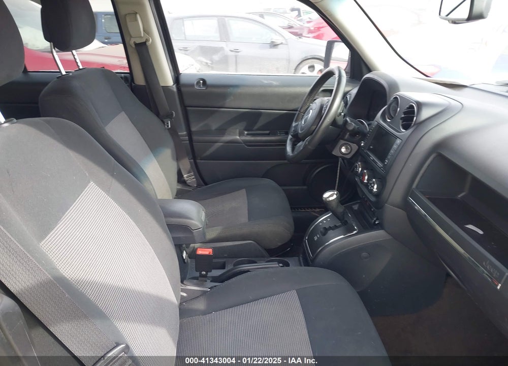 2014 JEEP PATRIOT LATITUDE VIN: 1C4NJPFB5ED888927