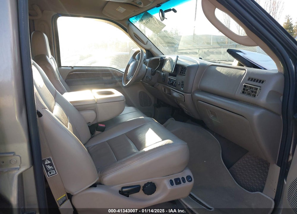 2004 FORD F-350 LARIAT/XL/XLT VIN: 1FTSW31P14EB40216