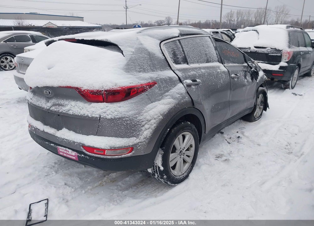 2018 KIA SPORTAGE LX VIN: KNDPMCAC3J7406909