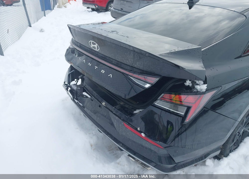2024 HYUNDAI ELANTRA VIN: KMHLR4DF1RU812434