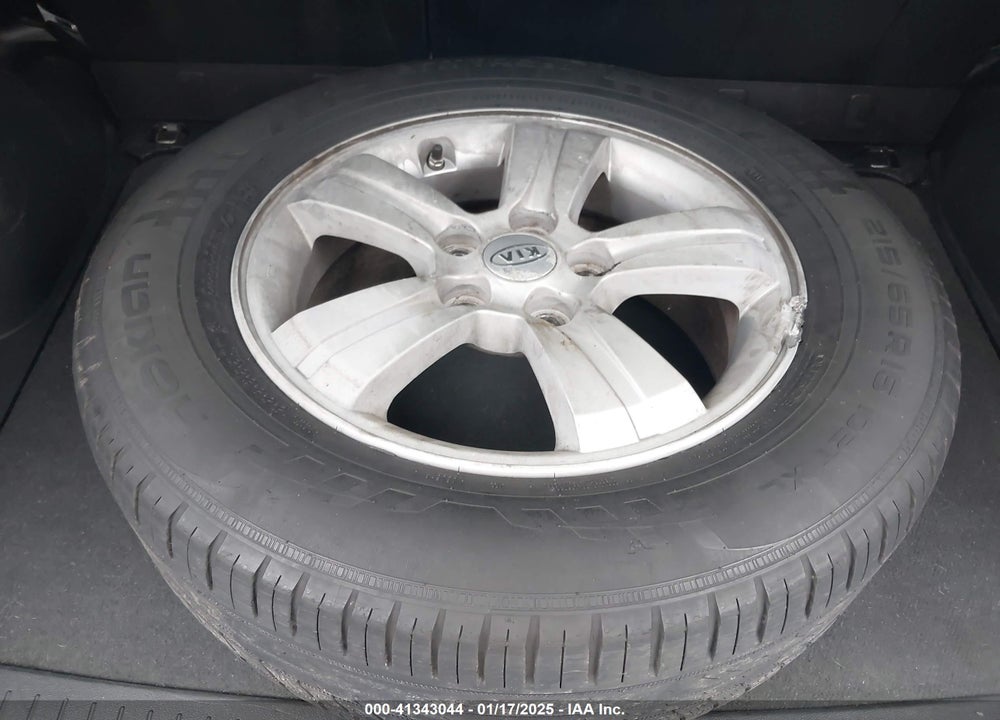 2009 KIA SPORTAGE LX VIN: KNDJF724797608873