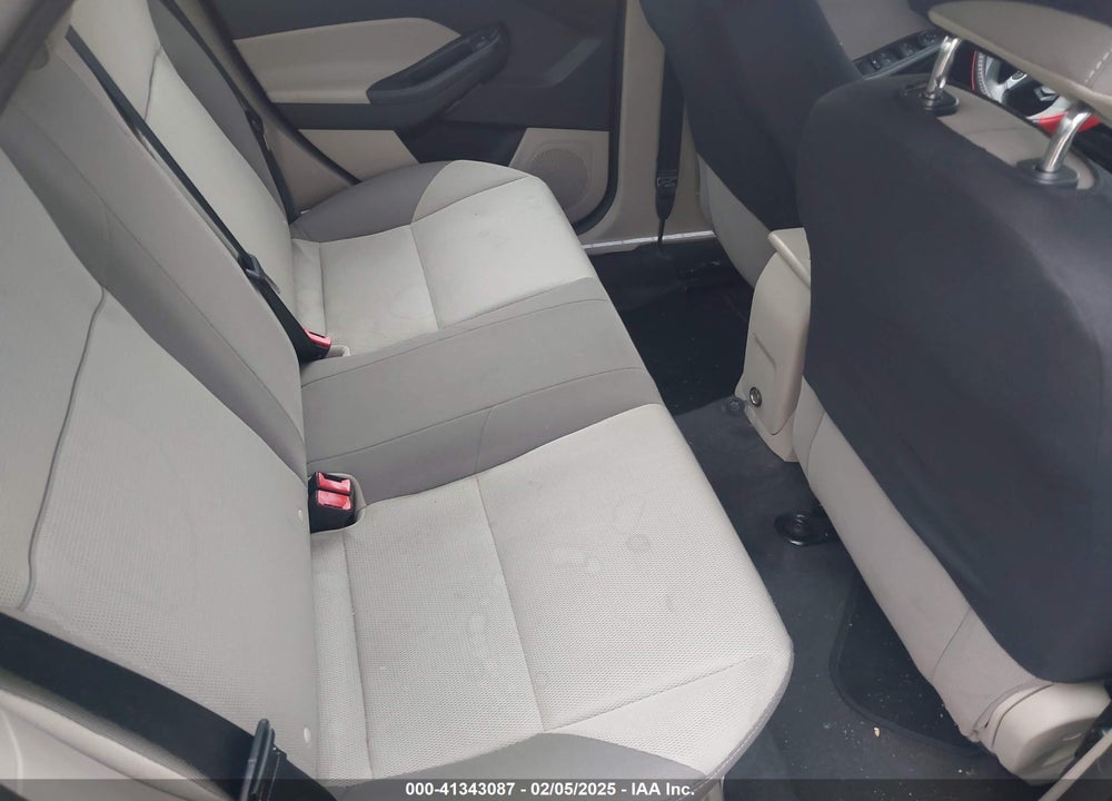 2013 FORD FOCUS VIN: 1FADP3F26DL224908