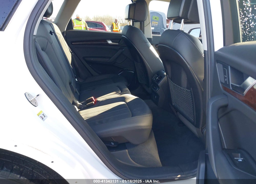2020 AUDI Q5 PREMIUM 45 TFSI QUATTRO S TRONIC/TITANIUM PREMIUM 45 TFSI QUATTRO S TRONIC VIN: WA1ANAFY1L2062941