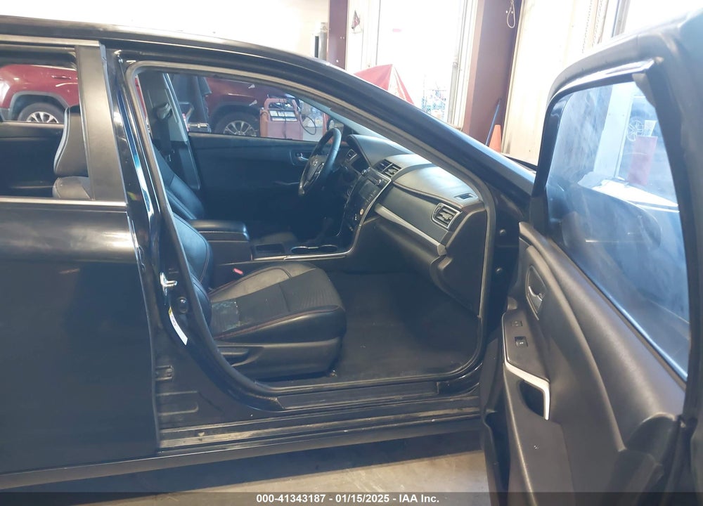 2015 TOYOTA CAMRY SE VIN: 4T1BF1FK3FU037031