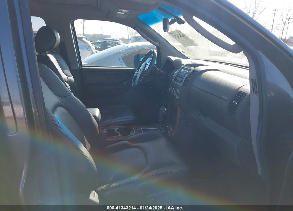2005 NISSAN PATHFINDER LE VIN: 5N1AR18U85C713527