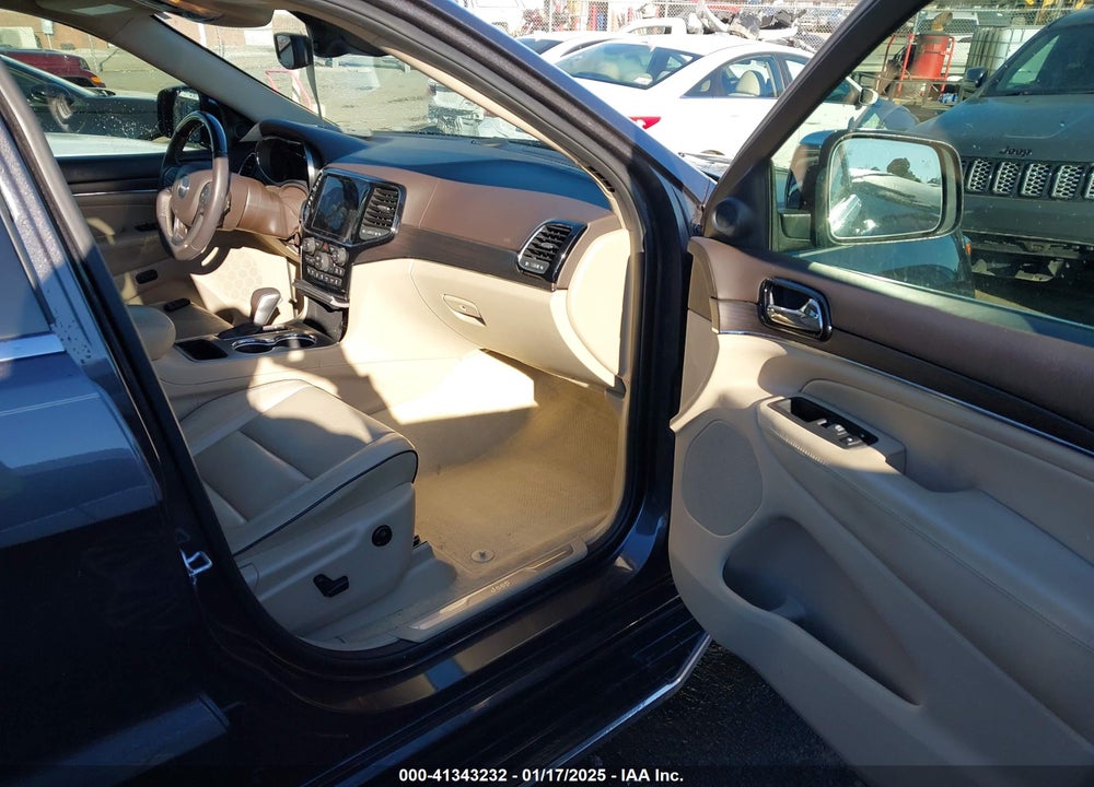 2019 JEEP GRAND CHEROKEE OVERLAND 4X2 VIN: 1C4RJECG1KC752415