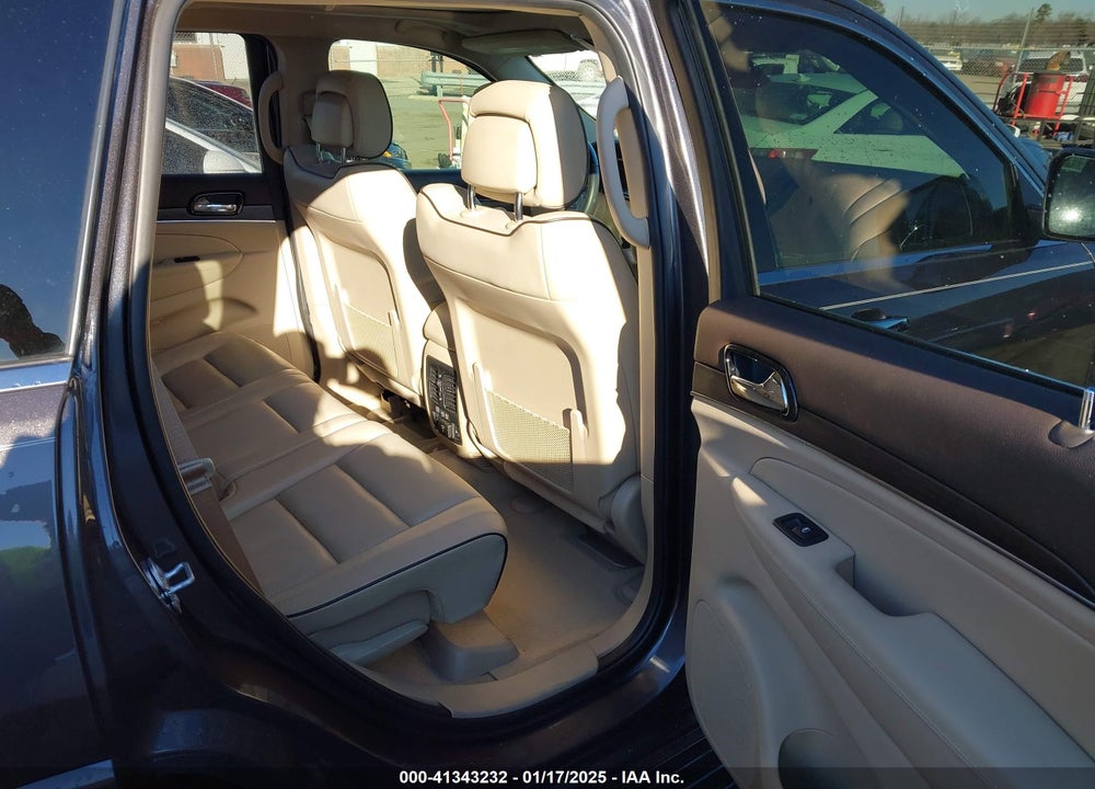 2019 JEEP GRAND CHEROKEE OVERLAND 4X2 VIN: 1C4RJECG1KC752415