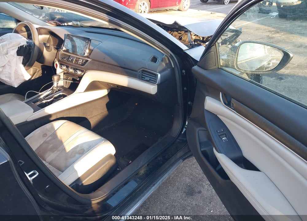 2018 HONDA ACCORD VIN: 1HGCV1F4XJA254410