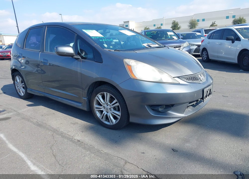 2011 HONDA FIT SPORT VIN: JHMGE8H5XBC022294