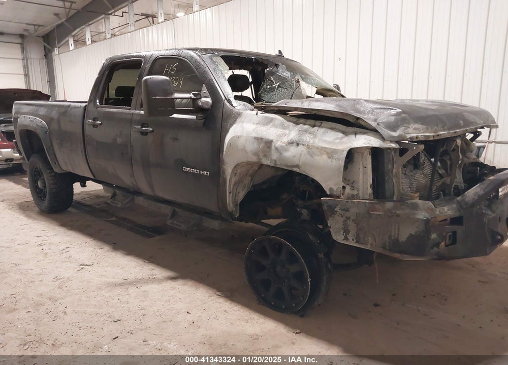 2011 CHEVROLET SILVERADO 2500HD LTZ VIN: 1GC1KYC85BF157375