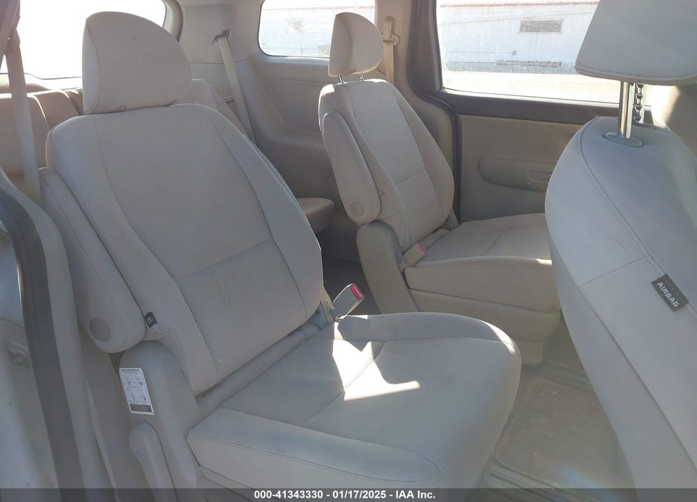 2017 KIA SEDONA L VIN: KNDMA5C10H6257698