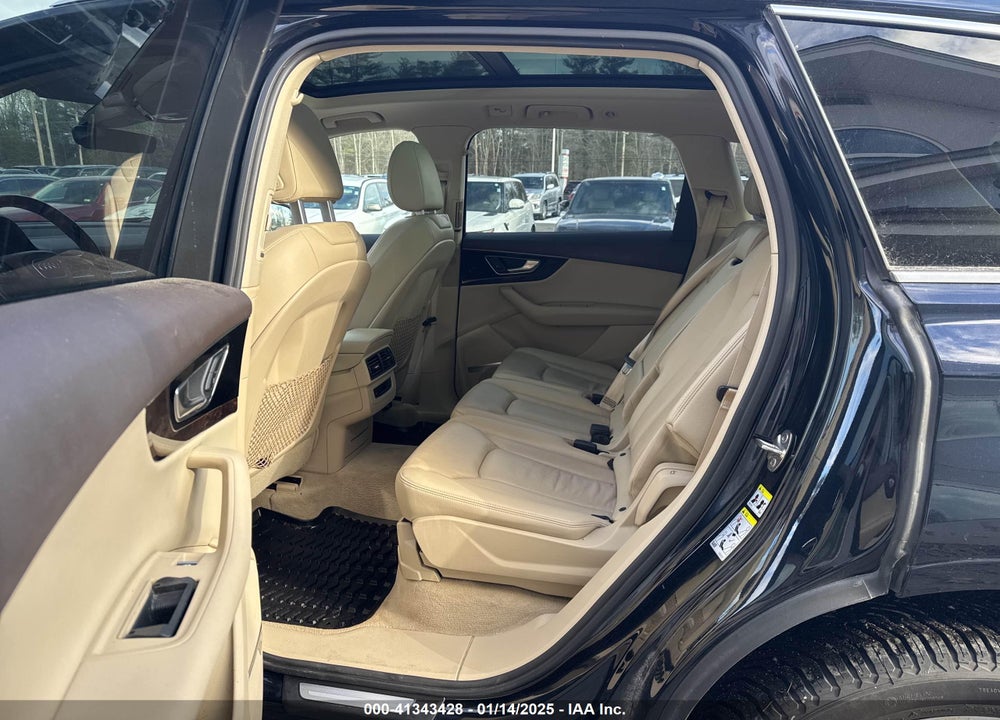 2017 AUDI Q7 PREMIUM PLUS VIN: WA1LAAF70HD044633