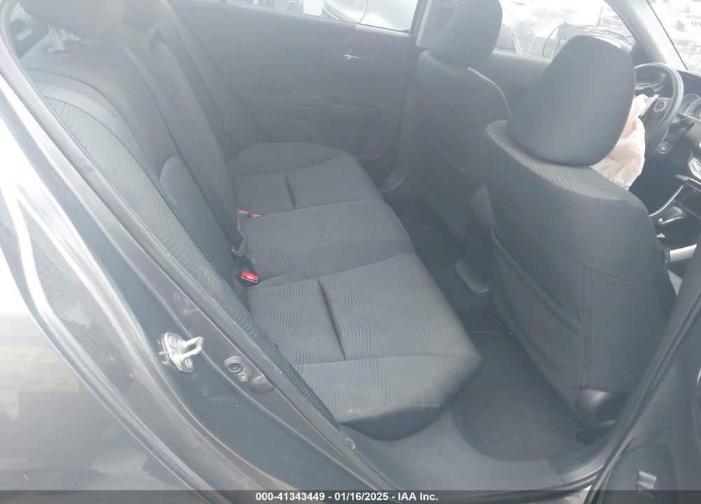 2015 HONDA ACCORD VIN: 1HGCR2F37FA175513