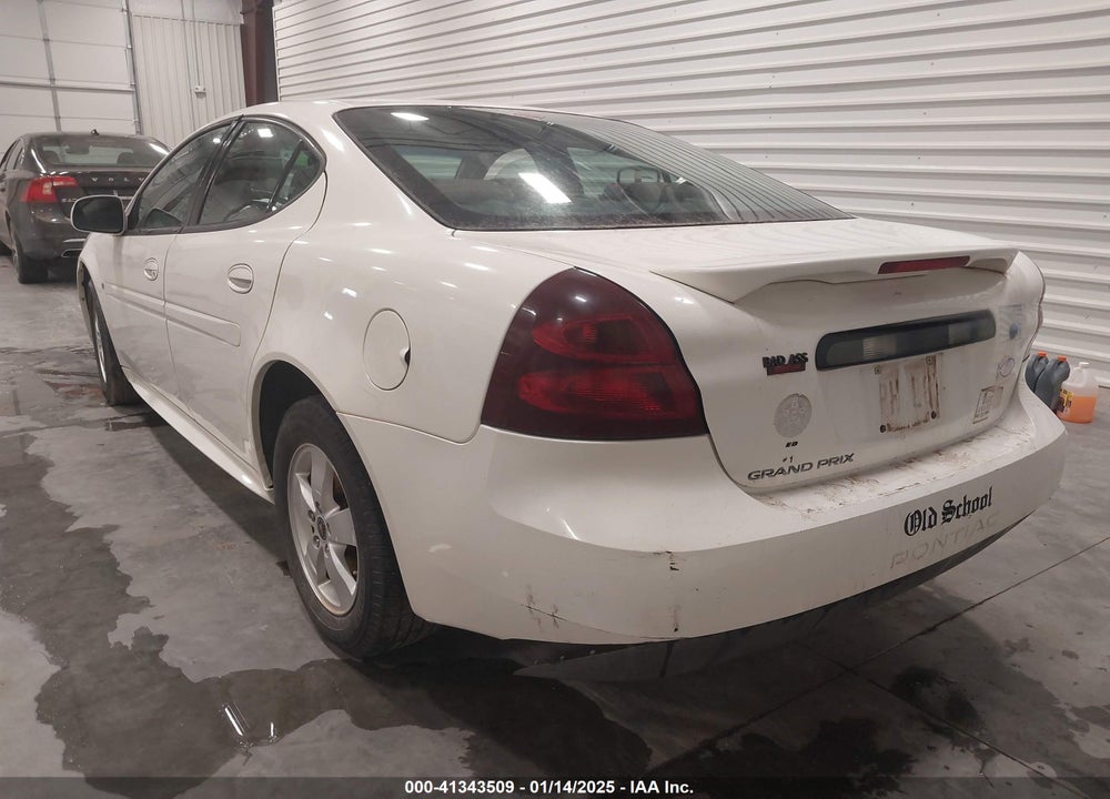 2006 PONTIAC GRAND PRIX VIN: 2G2WP552961127327