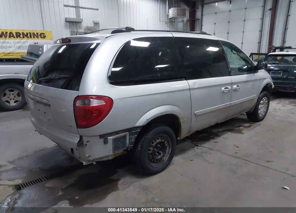 2004 CHRYSLER TOWN & COUNTRY LX VIN: 2C4GP44RX4R617637