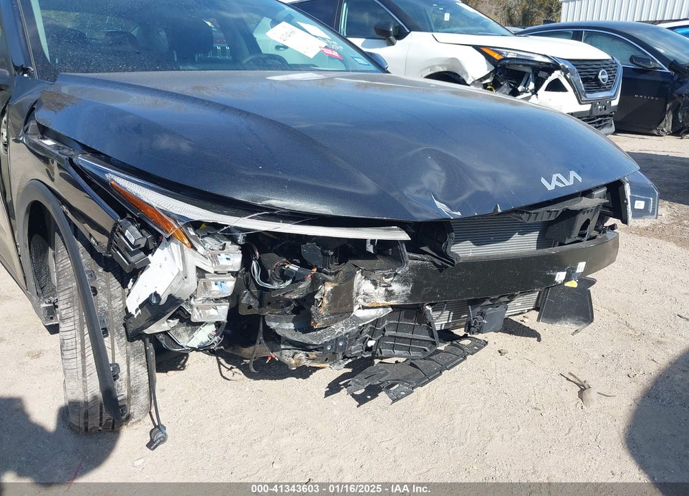 2025 KIA K4 VIN: 3KPFT4DE3SE033745