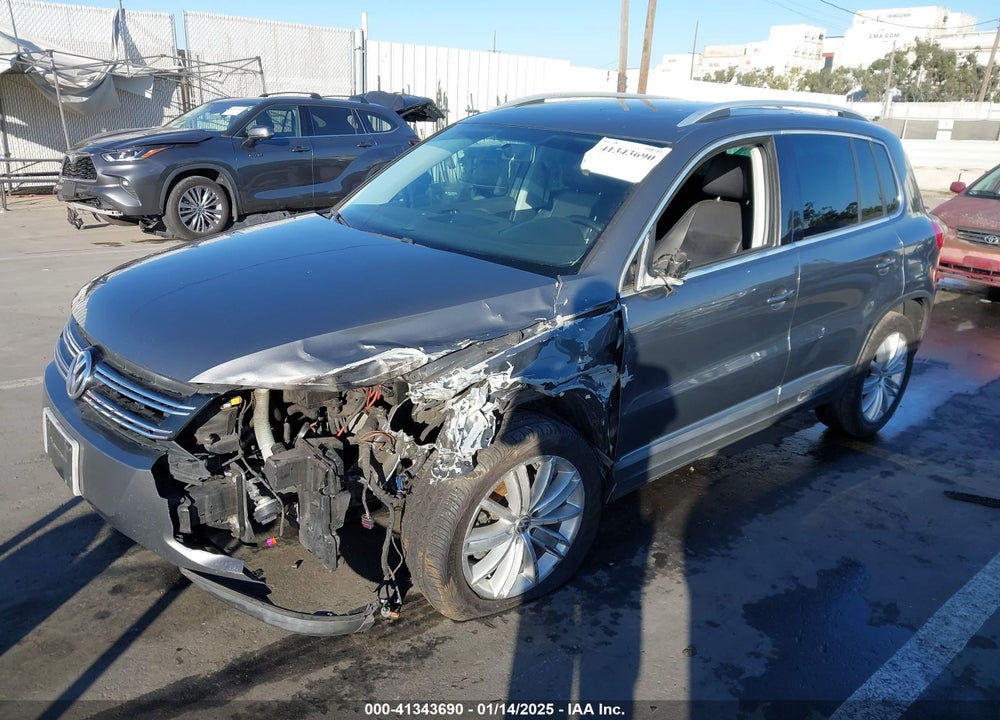 2012 VOLKSWAGEN TIGUAN SE VIN: WVGBV7AX1CW006319