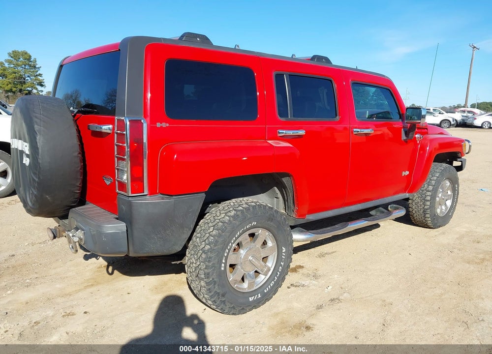 2008 HUMMER H3 SUV VIN: 5GTEN13E388140652