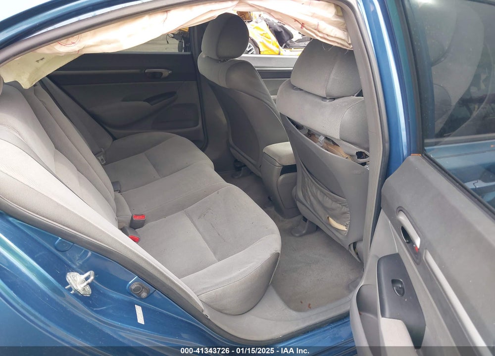 2008 HONDA CIVIC VIN: 1HGFA16828L000913