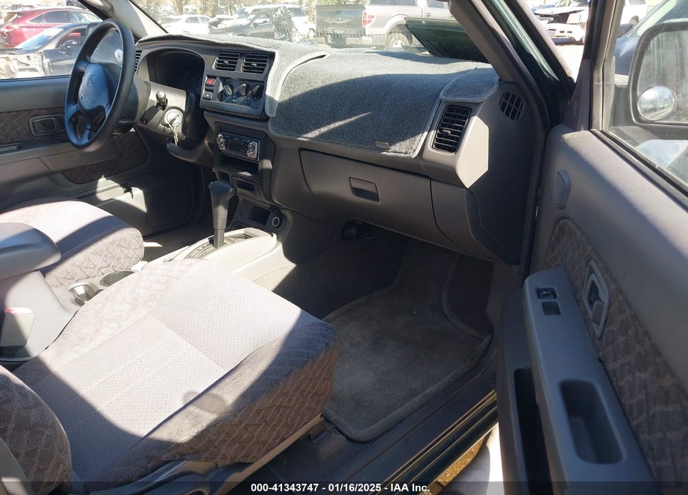2000 NISSAN XTERRA SE/XE VIN: 5N1ED28T0YC527028