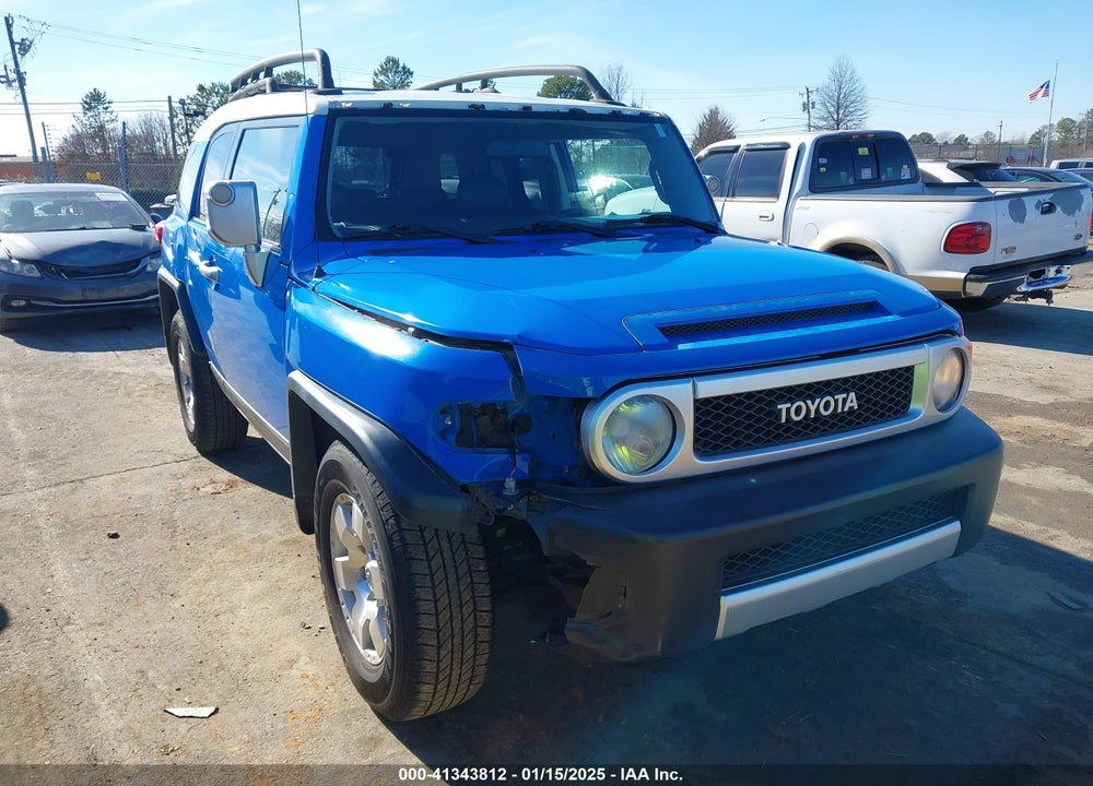 2007 TOYOTA FJ CRUISER VIN: JTEZU11F170017366