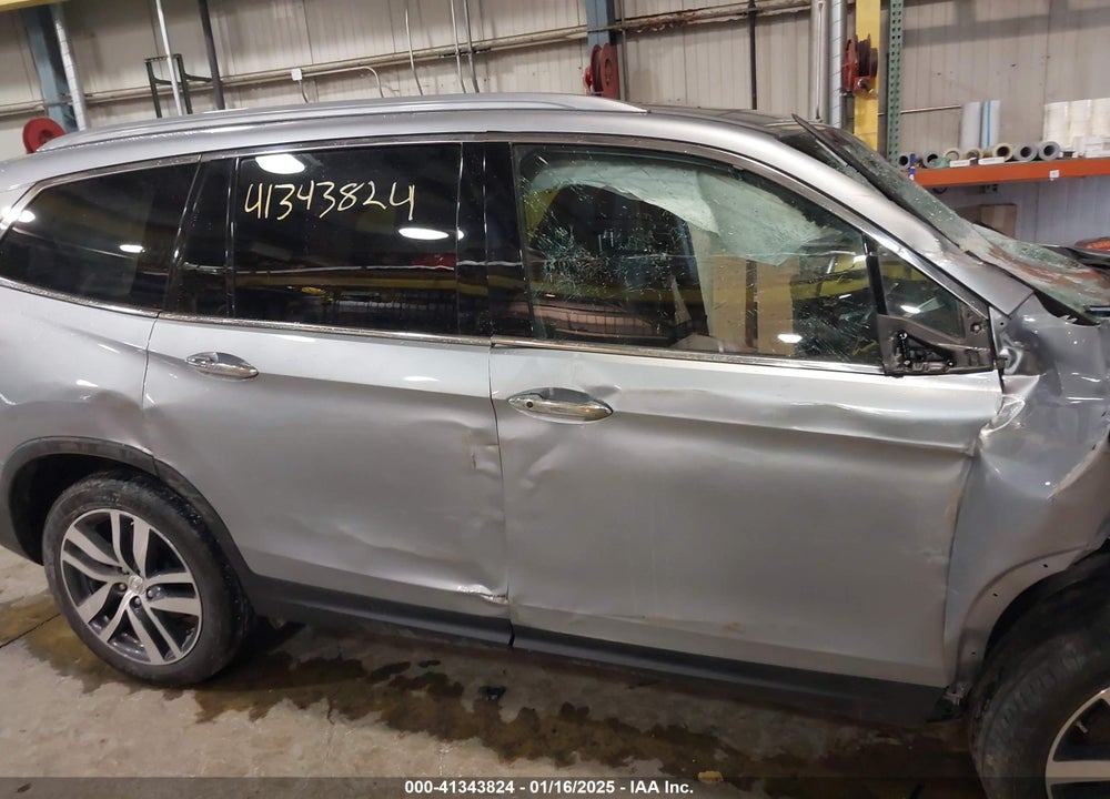 2017 HONDA PILOT ELITE VIN: 5FNYF6H0XHB044187