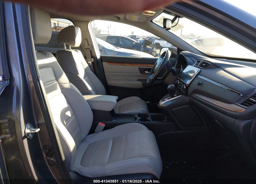 2017 HONDA CR-V TOURING VIN: 2HKRW2H94HH613256