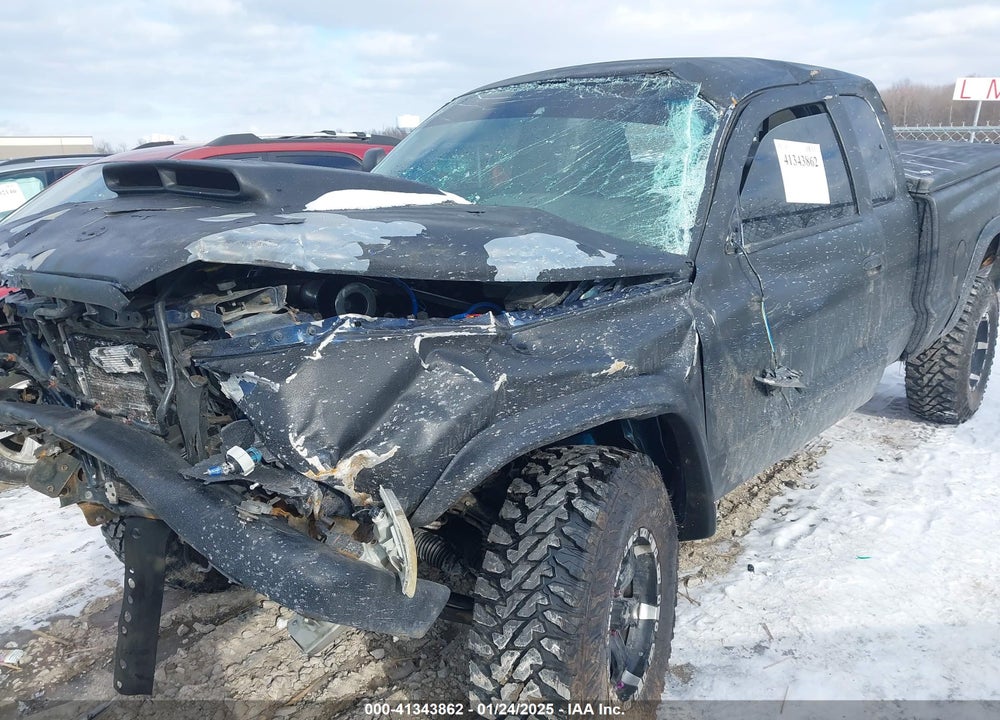 2000 DODGE DAKOTA SLT/SPORT VIN: 1B7GG22N5YS524596