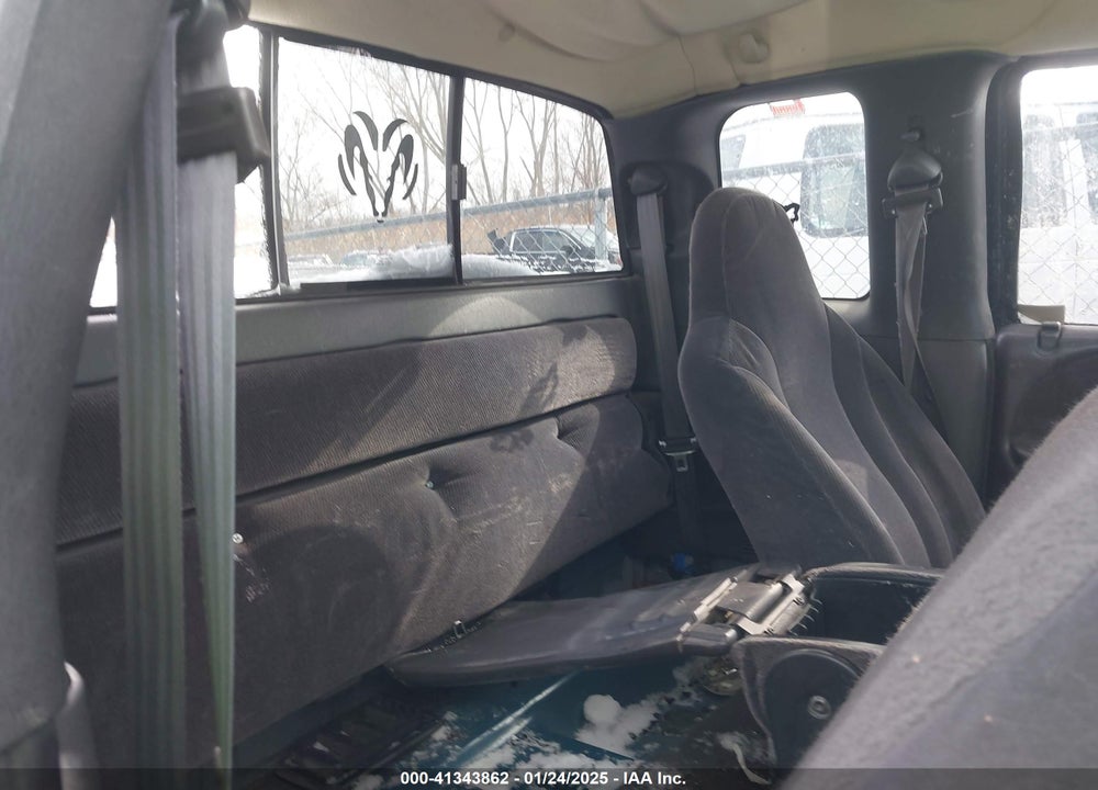 2000 DODGE DAKOTA SLT/SPORT VIN: 1B7GG22N5YS524596