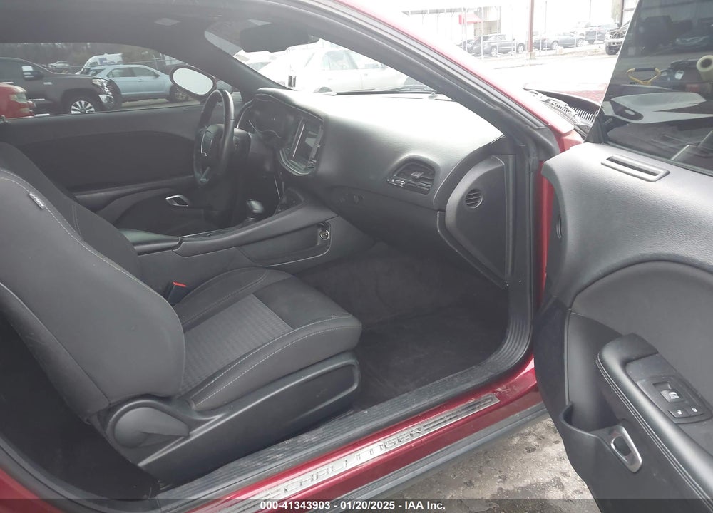 2018 DODGE CHALLENGER SXT VIN: 2C3CDZAG2JH333447