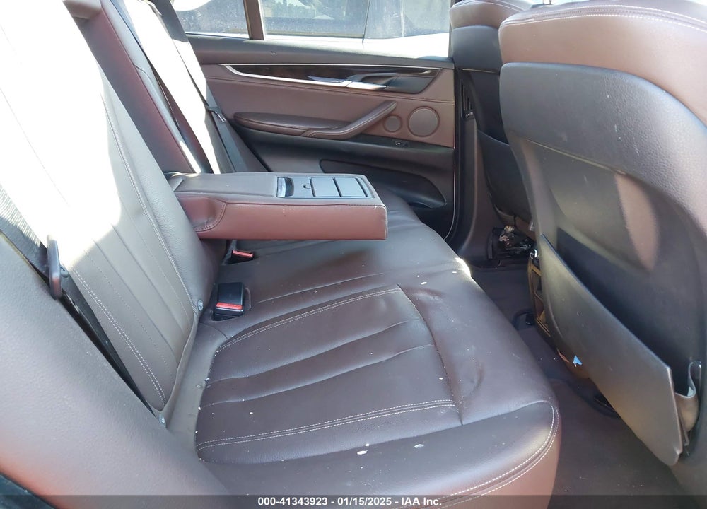 2016 BMW X5 VIN: 5UXKR2C53G0R71603