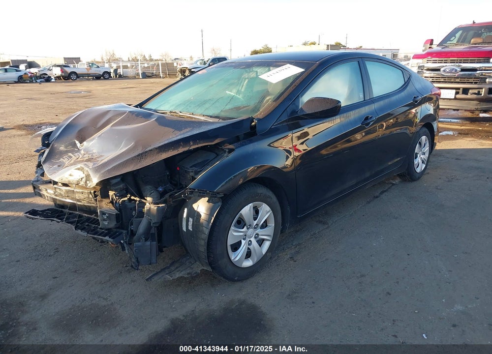 2016 HYUNDAI ELANTRA VIN: 5NPDH4AE5GH675738