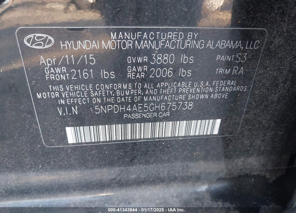 2016 HYUNDAI ELANTRA VIN: 5NPDH4AE5GH675738