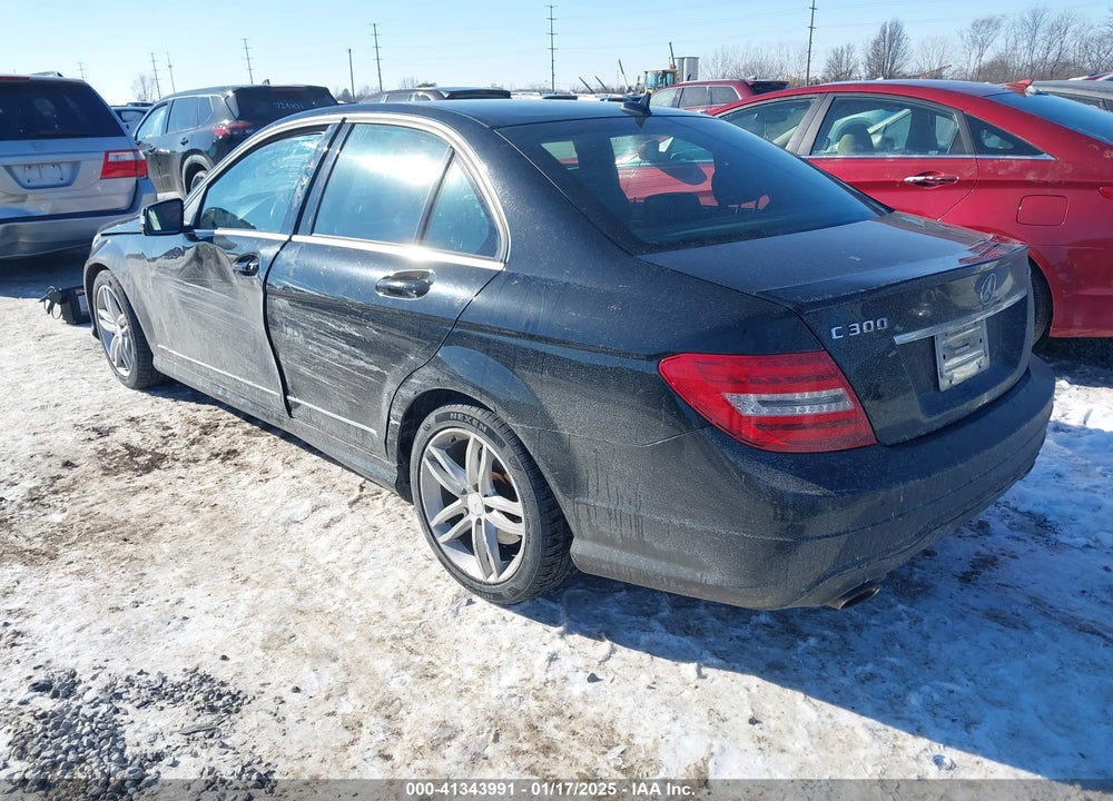 2013 MERCEDES-BENZ C VIN: WDDGF8AB5DR295776