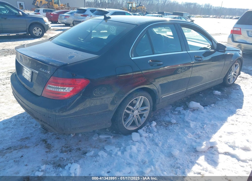 2013 MERCEDES-BENZ C VIN: WDDGF8AB5DR295776