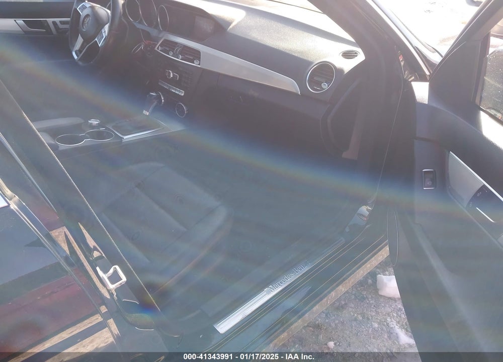 2013 MERCEDES-BENZ C VIN: WDDGF8AB5DR295776