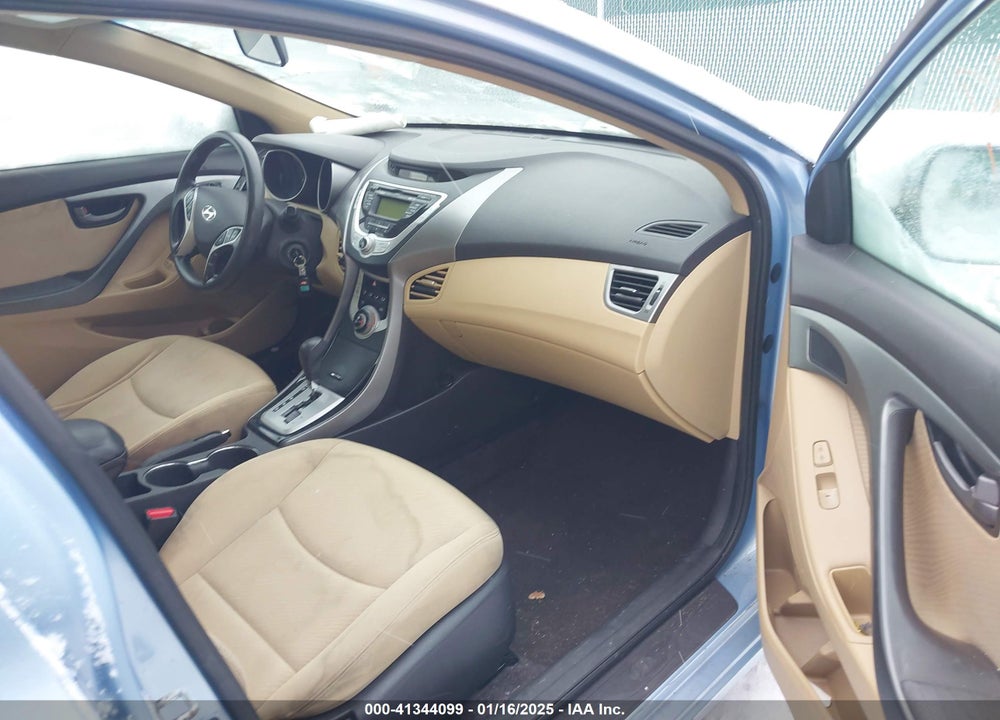 2011 HYUNDAI ELANTRA VIN: KMHDH4AE8BU116548