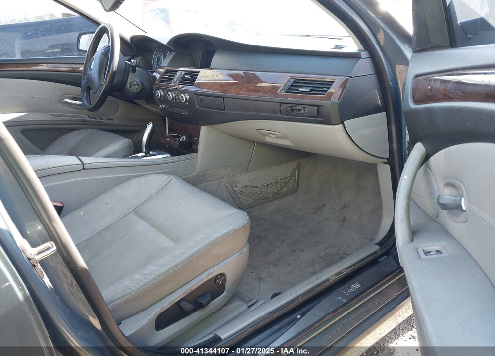 2010 BMW 5 SERIES VIN: WBANU5C59AC126594