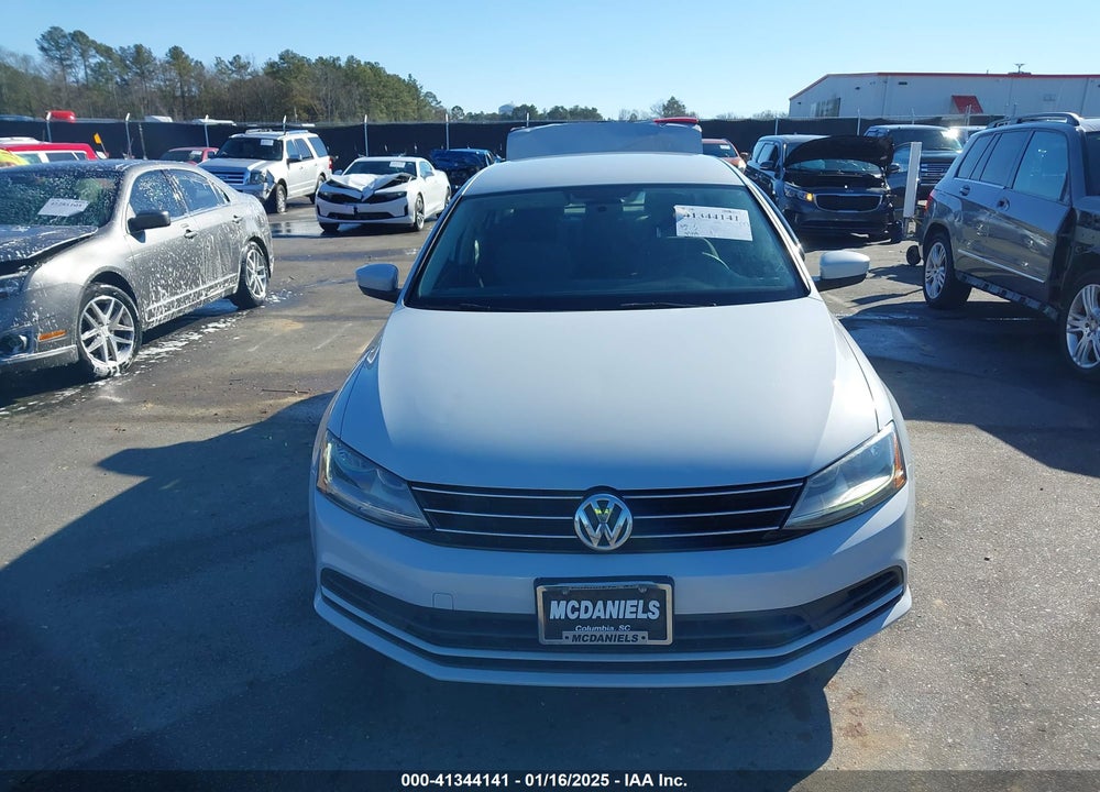 2017 VOLKSWAGEN JETTA VIN: 3VW2B7AJ0HM240402